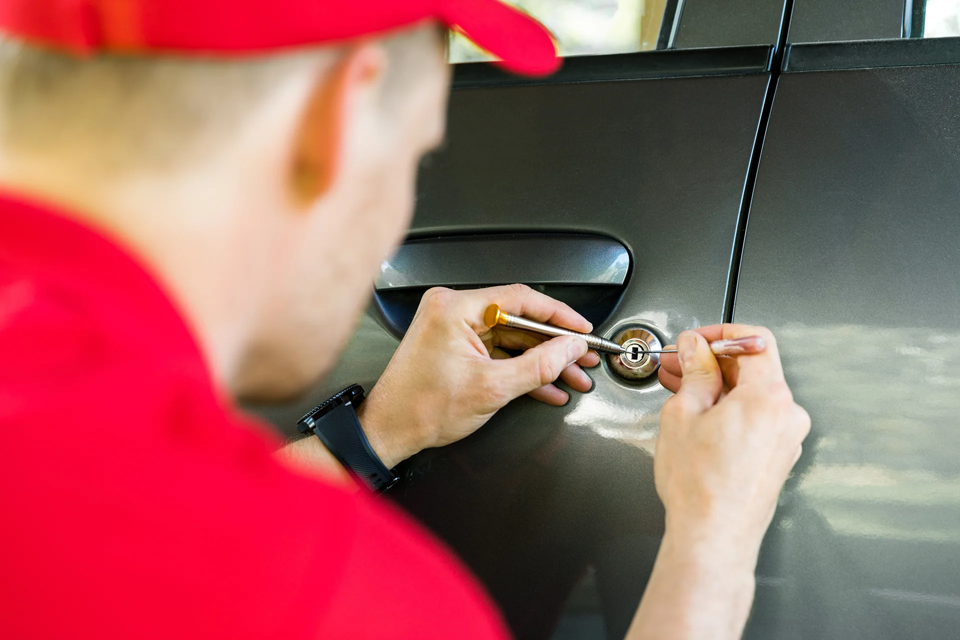 Automotive locksmith services for vehicles
